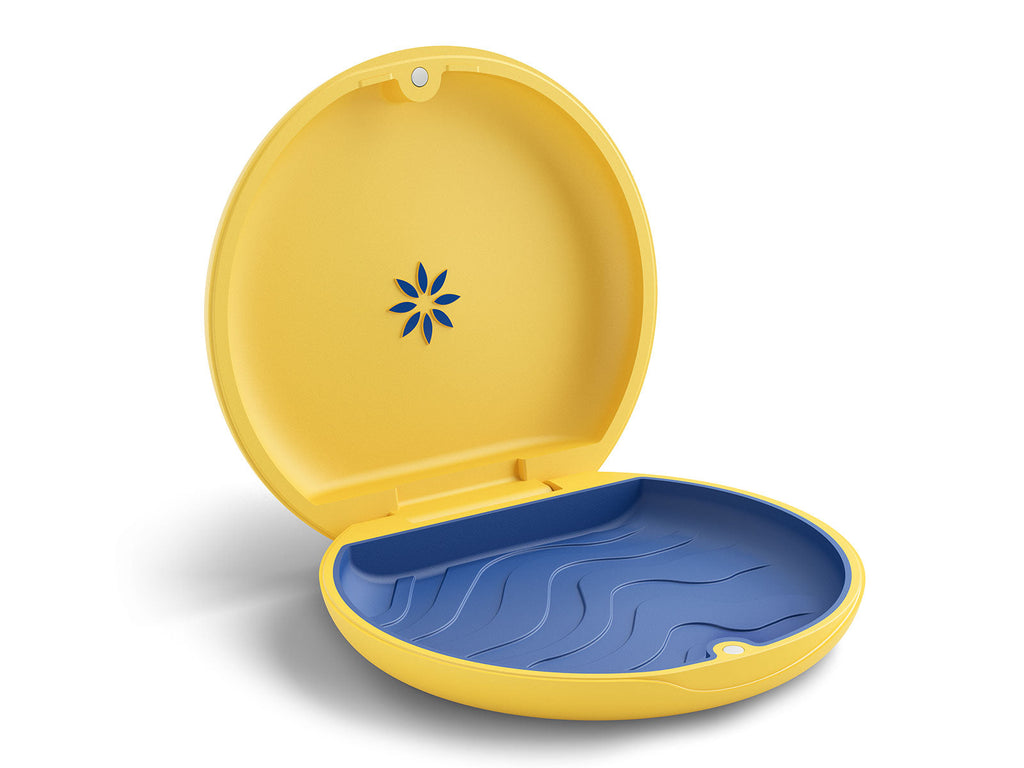 Open Invisalign emoji aligner case